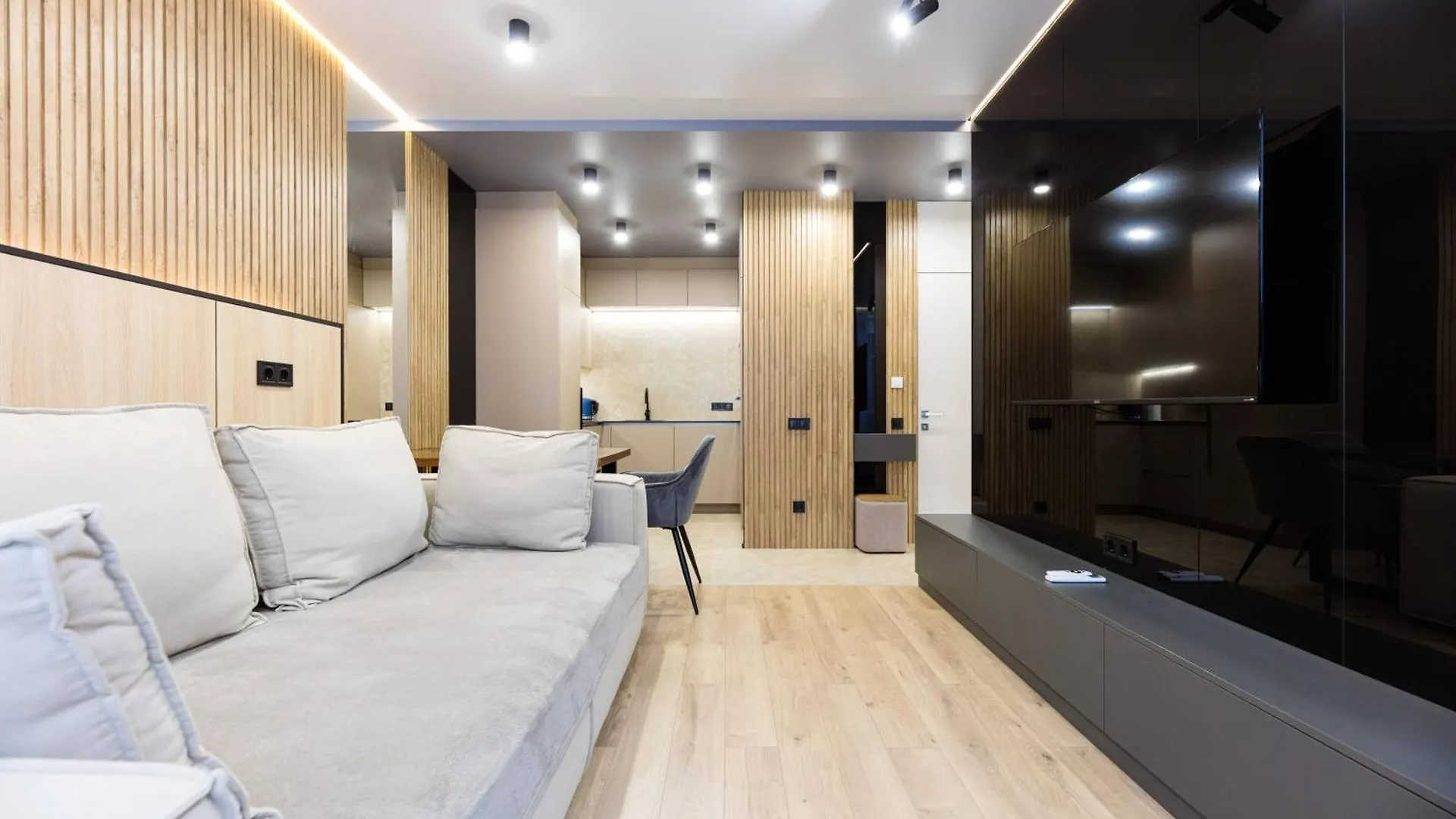 Nyvky Like Home - Файна Таун - Квартира 8 Kyiv